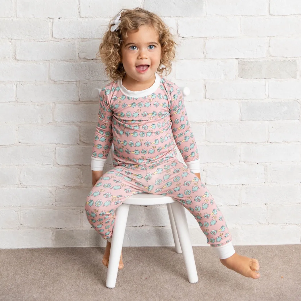 • Huff and Puff Balloons • ‘Sleep Tight’ Two-Piece Bamboo Pajama and Playtime Set