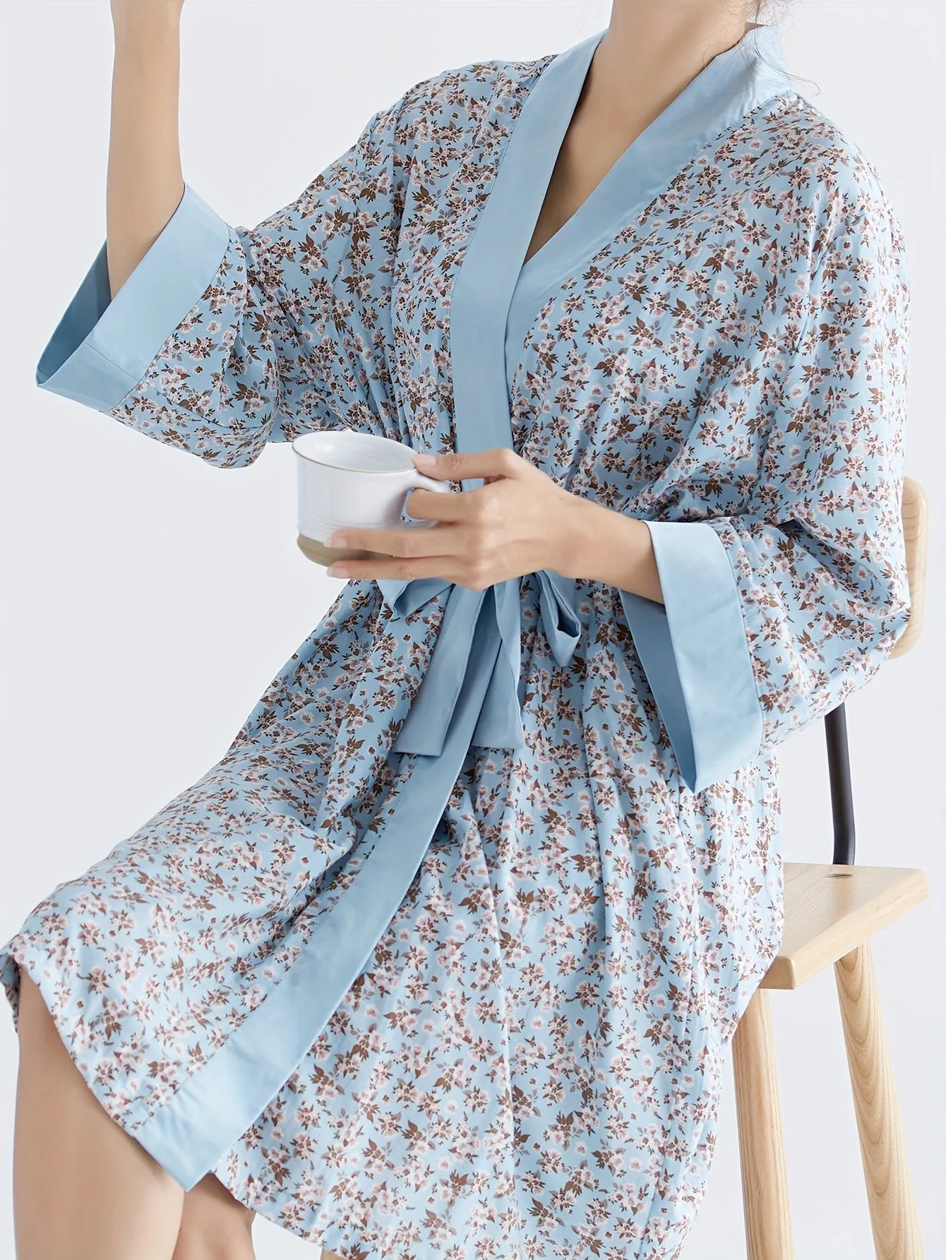 Elegant Colorblock Ditsy Floral Print Night Robe, Long Sleeve V Neck Robe With Belt, Women's Sleepwear & Dresses