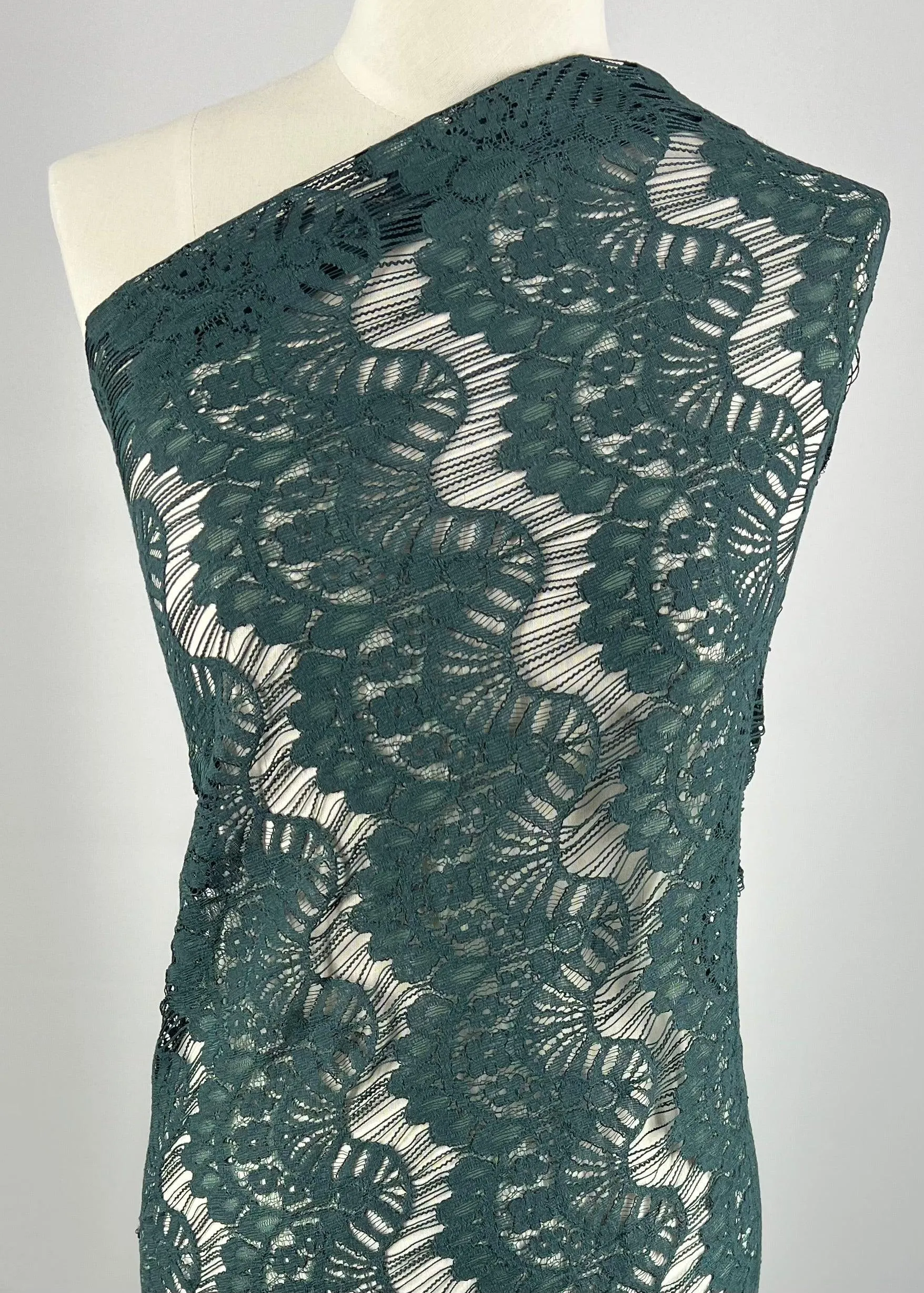 Evening Lace - Crown Of Teal - 135cm