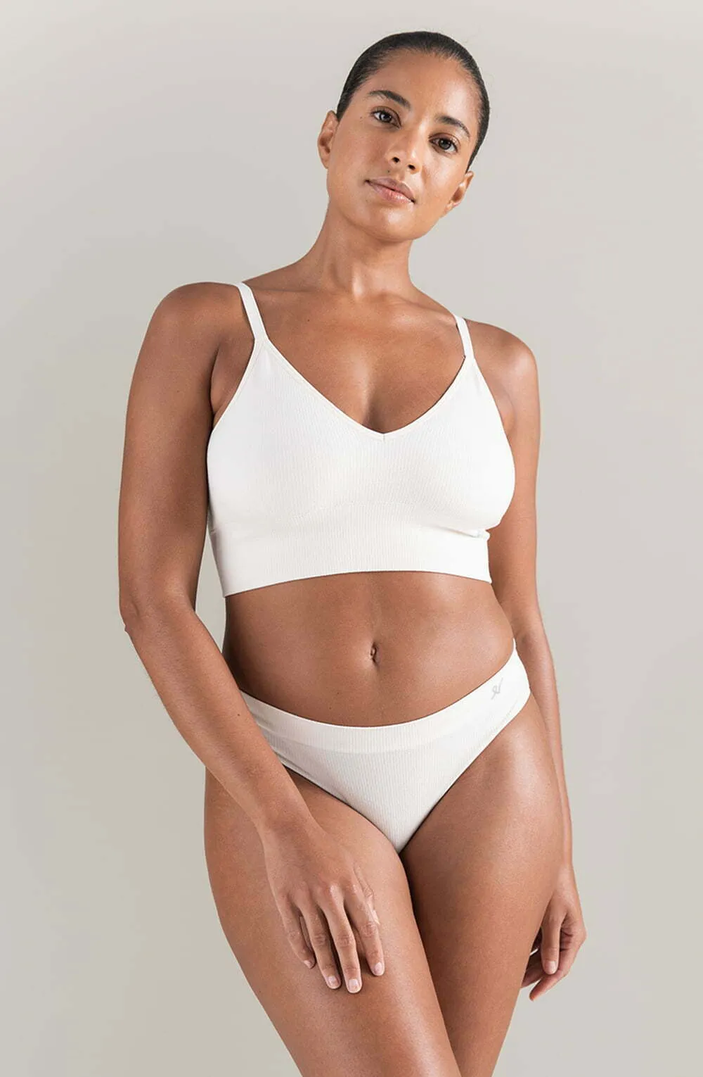 The TENCEL Seamless Bralette White Sand